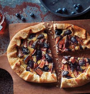 Fig and frangipane rustic pie